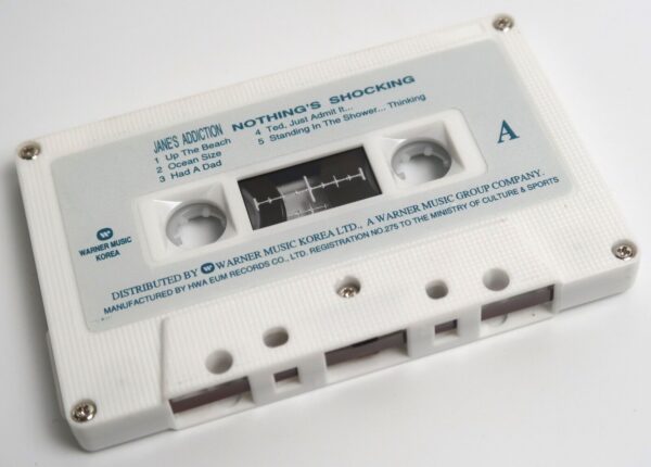 10-5434.jpg Jane's Addiction - Nothing's Shocking Korean Cassette Tape Korea