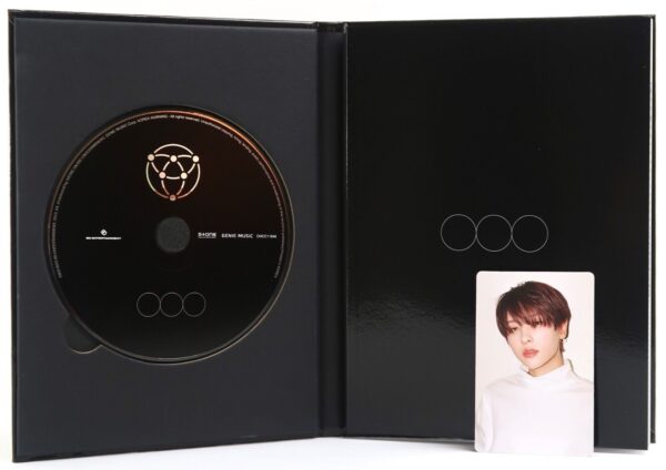 Onlyoneof - Seoul Collection + 2 Photocards CD Album 2023
