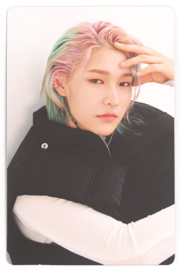 Onlyoneof - Seoul Collection + 2 Photocards CD Album 2023