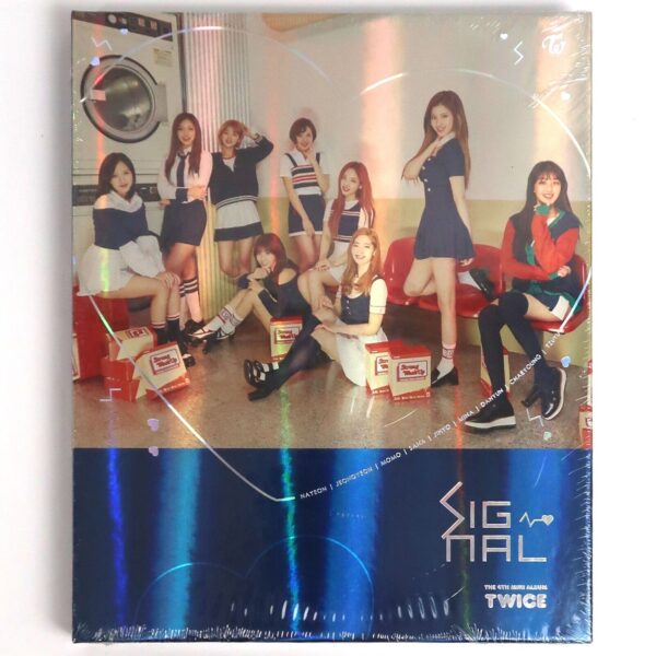 10-8737.jpg Twice - Signal All Versions Factory Sealed + Pre-Order Photocard Set 2017