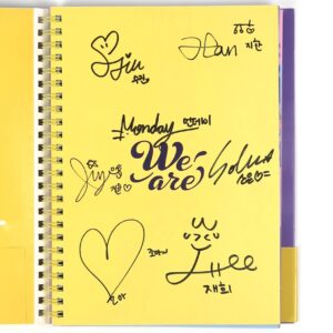 Weeekly - We Are Signed Autographed CD 1st Mini Album Promo K-pop 2020