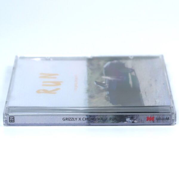 Grizzly x Chung Ha - Run CD Single Album K-Pop 2019 Chungha