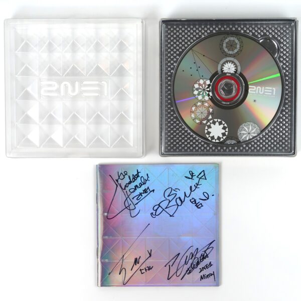 2NE1 サイン s-l1200.jpg