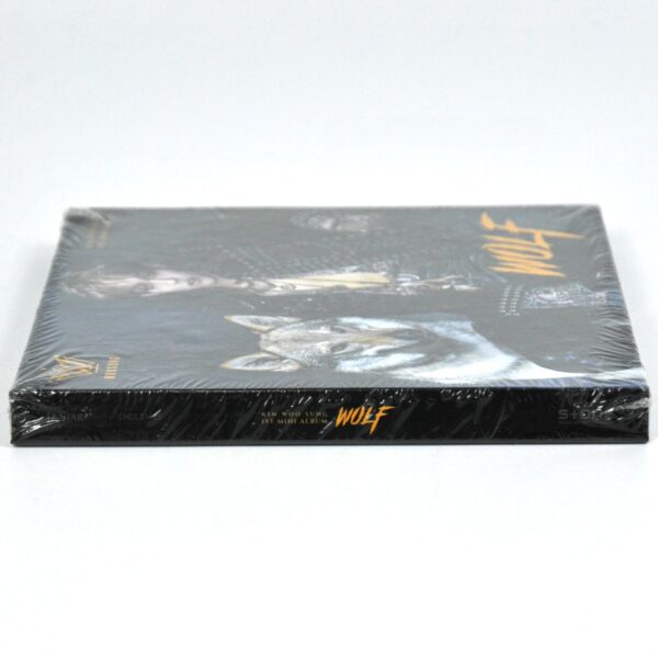 DSC_4930 The Rose Woosung - Wolf 1st Mini Album CD Factory Sealed 2019 K-Pop
