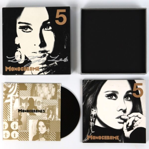 Lee Hyori - Monochrome Signed Autographed CD Album Promo K-Pop 2013 Hyo Ri