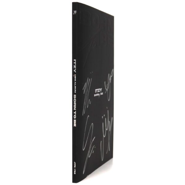 Itzy - Born To Be Signed Autographed CD Album Promo K-Pop Black 2024
