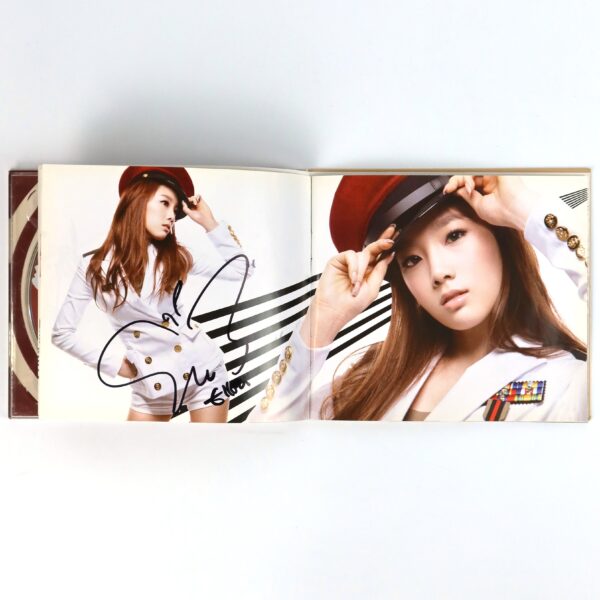 Girls' Generation - The Second Mini Album Pages Signed Autographed CD K-Pop 2009