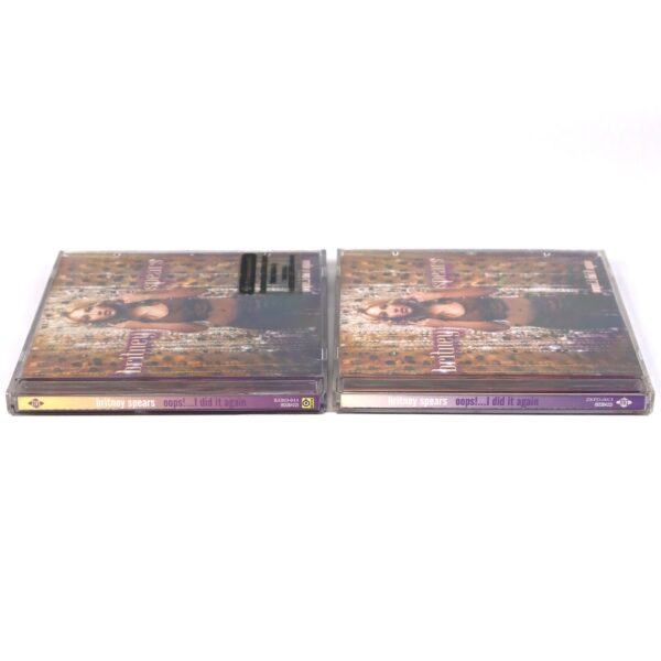Britney Spears - Oops!…I Did It Again Korean Album CD 2 Pressings Korea [read]