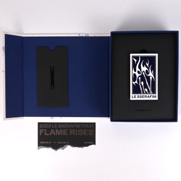 Le Sserafim - Flame Rises In Seoul 2023 Photobook Set