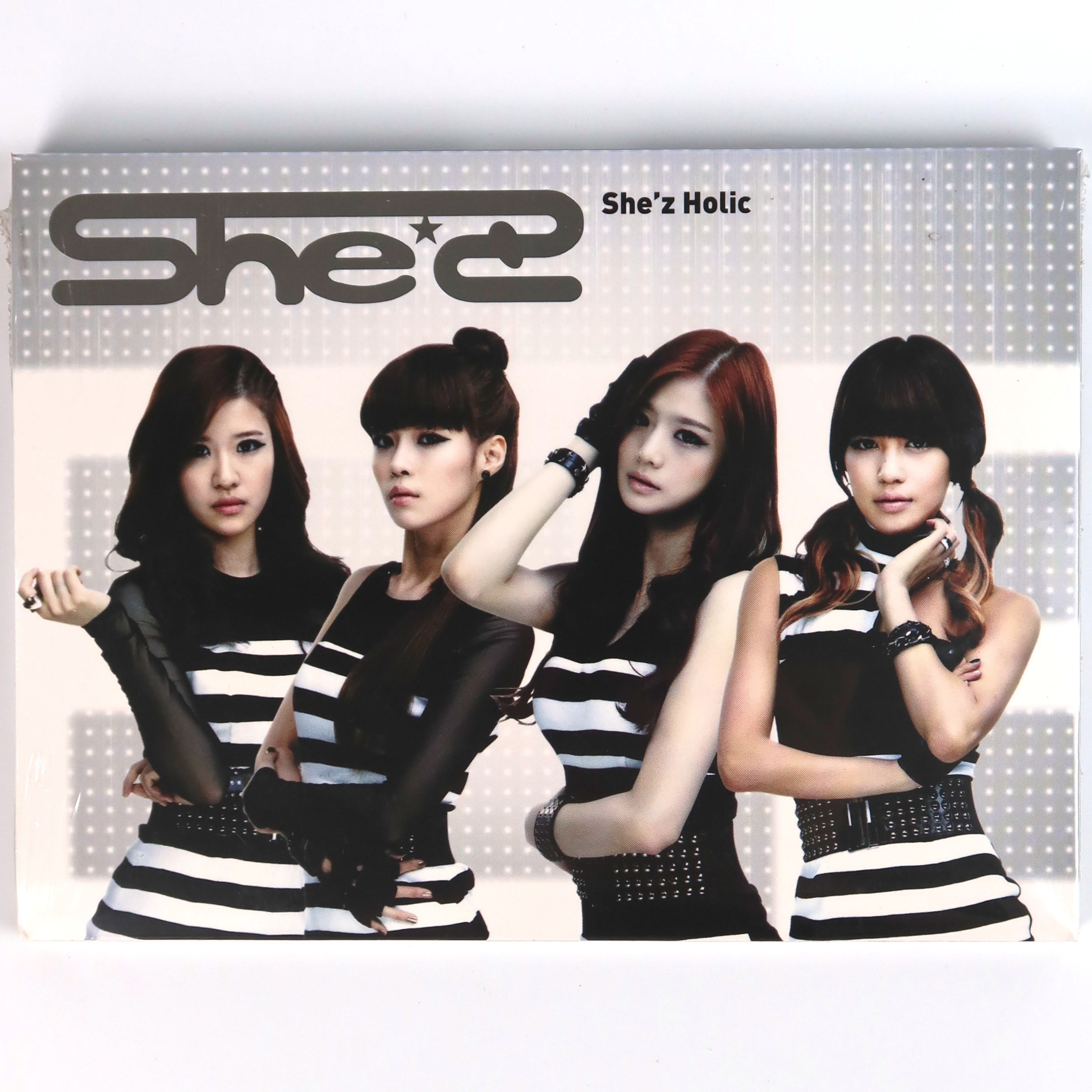 Shez Singer She’z - She’z Holic 1st Mini Album Sealed CD K-Pop 2012 Korea - Korea Disco
