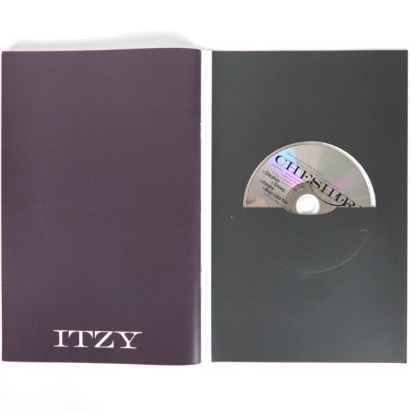 Itzy - Cheshire Signed Autographed CD Mini Album Promo K-Pop 2022