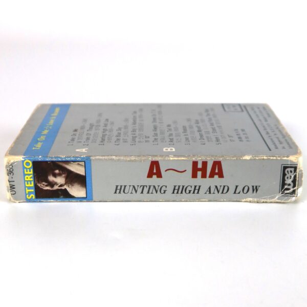 A-ha - Hunting High And Low Album Korean Cassette Tape Korea [read]
