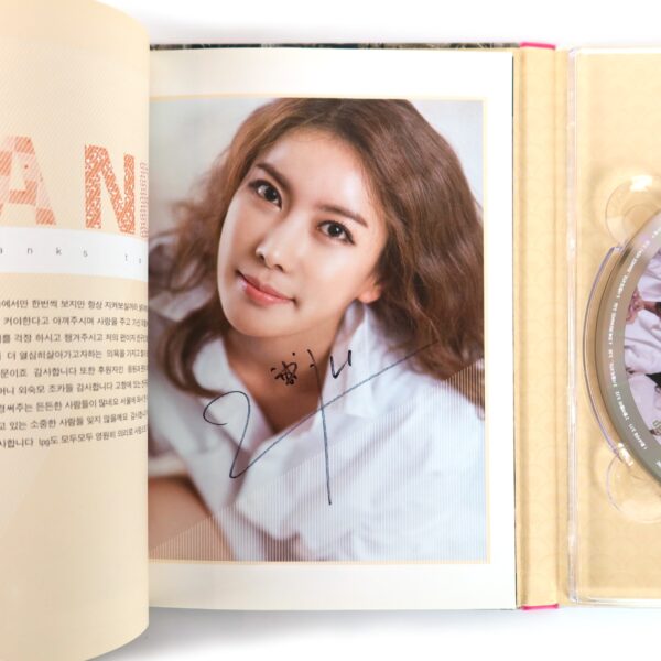 LPG - Hyo Nyeo Si Dae Album CD Pages Signed Promo K-Pop 2013