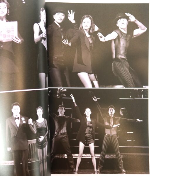 Chicago The Musical Korean Version Program Book White Korea SNSD Tiffany