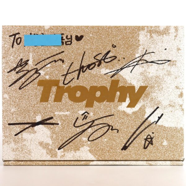 82Major - Trophy 4th Mini Album Signed Autographed CD Promo 2025