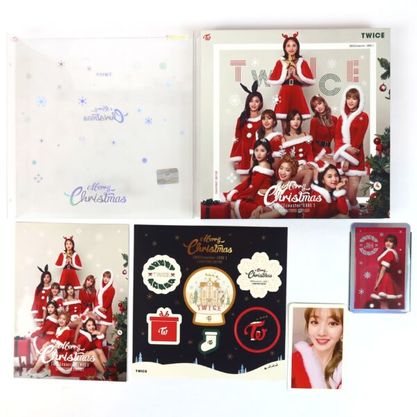 Twice - Twicecoaster: Lane 1 Christmas Edition CD Album Jihyo Photocard Set
