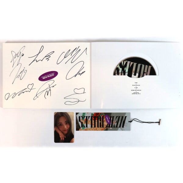 Weki Meki - New Rules [Break Ver.] 4th Mini Album Signed CD Promo 2020