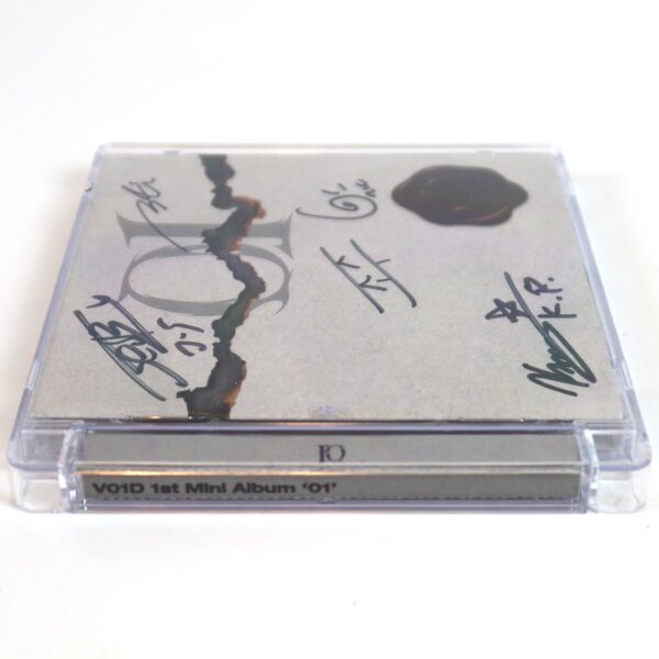 V01D - 01 1st Mini Album Signed Autographed CD Promo 2026 K-Pop K-Rock Void