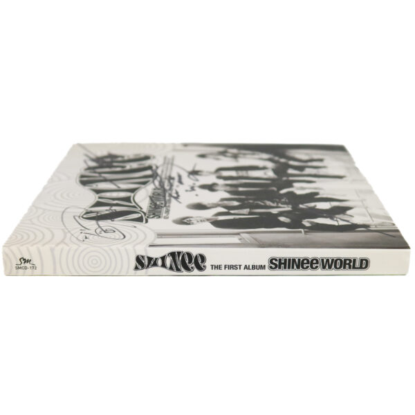 IMG_0114 (1) Shinee - Shinee World The First Album Signed Promo CD 2008