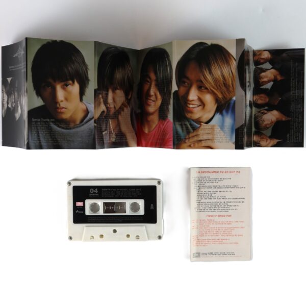 IMG_2308 Shinhwa - Hey, Come On! 4th Album Cassette Tape K-Pop 2001