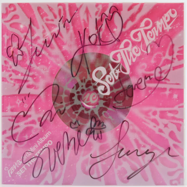 Izna - Set The Tempo [Photobook Ver.] 3rd Mini Album Signed Promo CD 2026